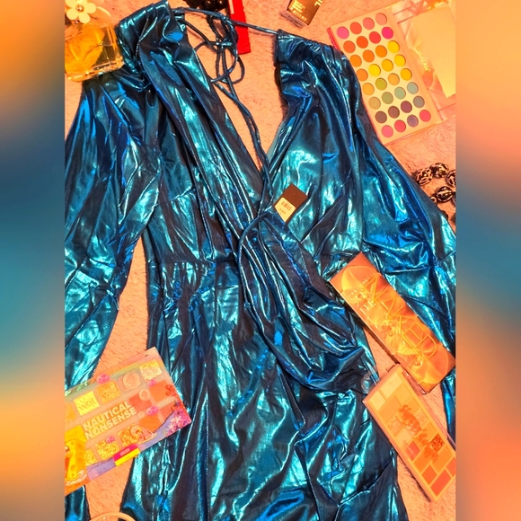 Beautiful long sleeve blue metallic mini dress size Medium - Picture 8 of 10